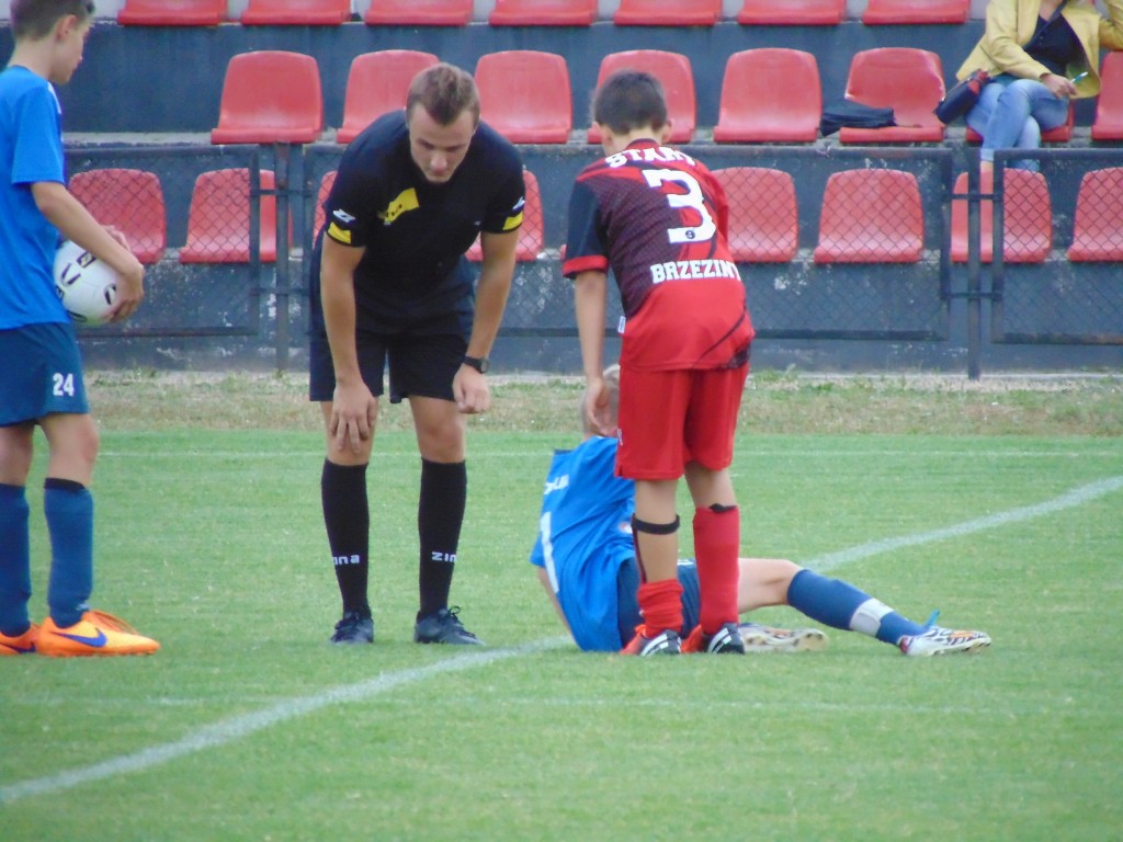 Start Brzeziny - Andrespolia Wisniowa Góra - Młodzik D1 (17)