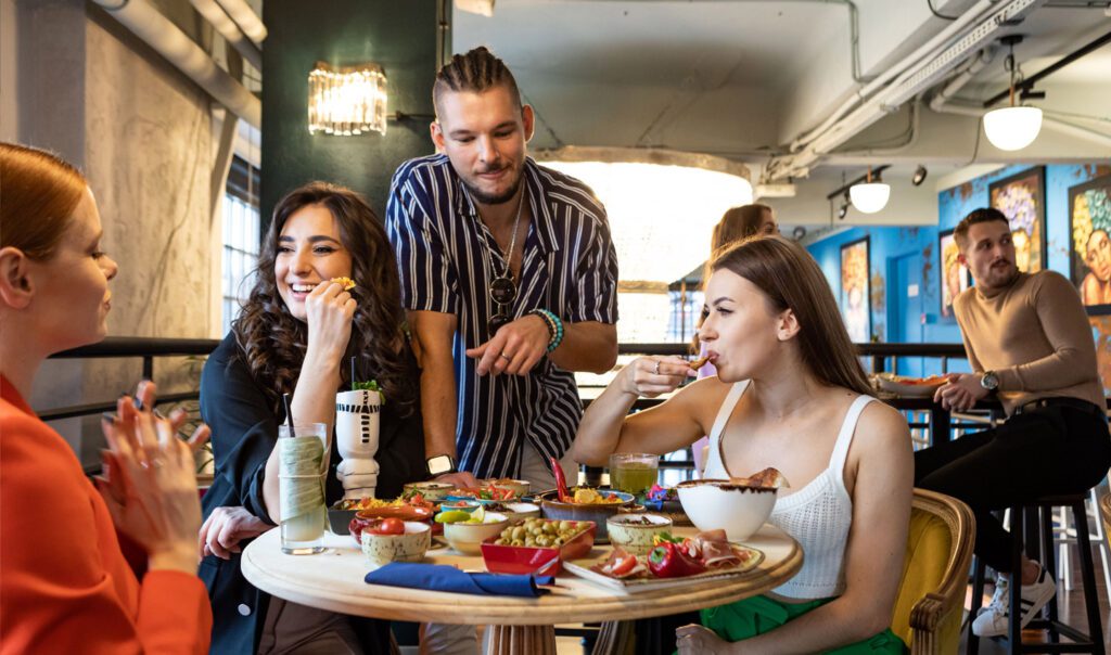 kolacja z przyjaciółmi w Łodzi